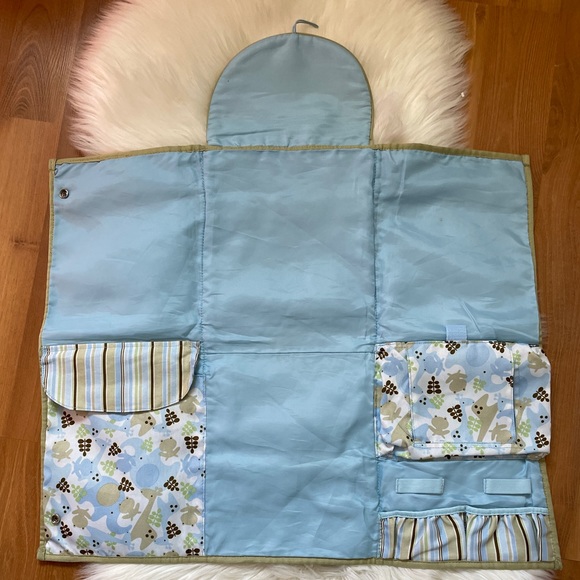 Gund Baby Baby Gear Collection Diaper Tote Changing Mat 59216 - Picture 2 of 7